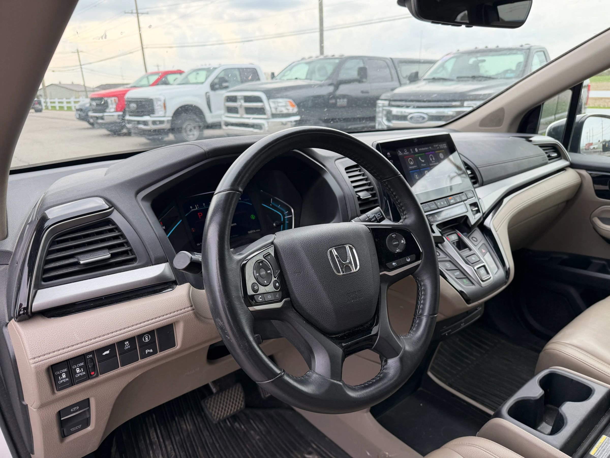 Used 2023 Honda Odyssey Touring image 10