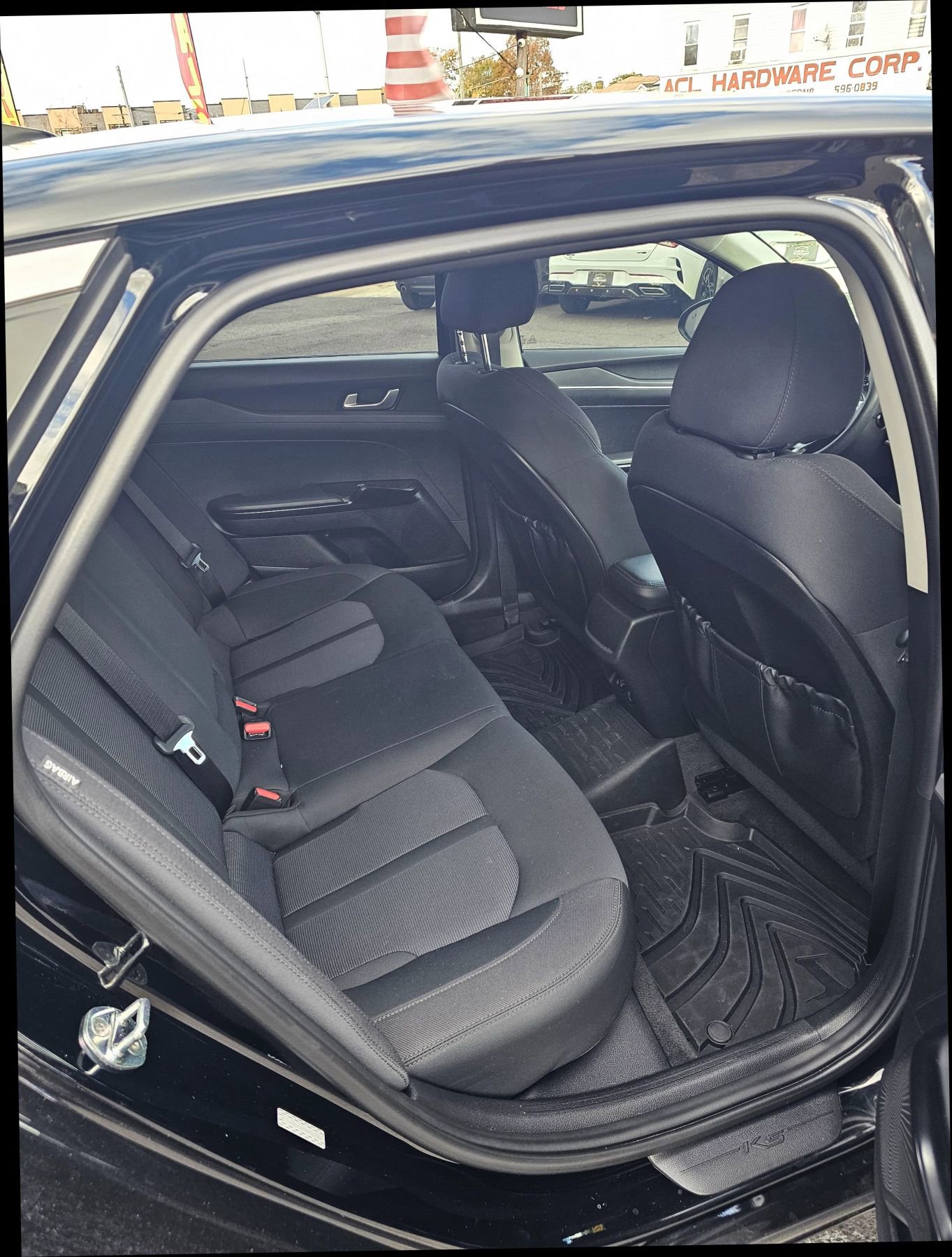 Used 2022 Kia K5 LXS image 9