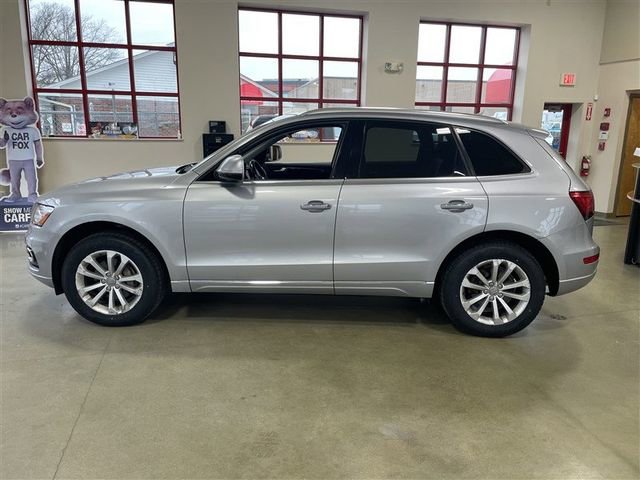 Used 2015 Audi Q5 2.0T Premium Plus w/ Technology Package image 4