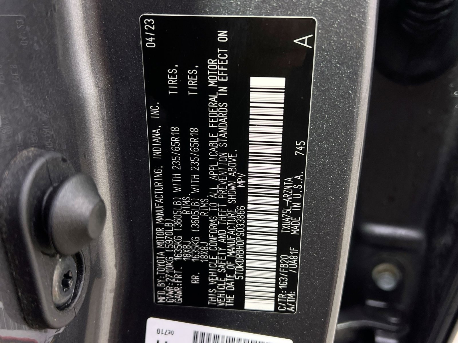 Used 2023 Toyota Highlander LE image 34