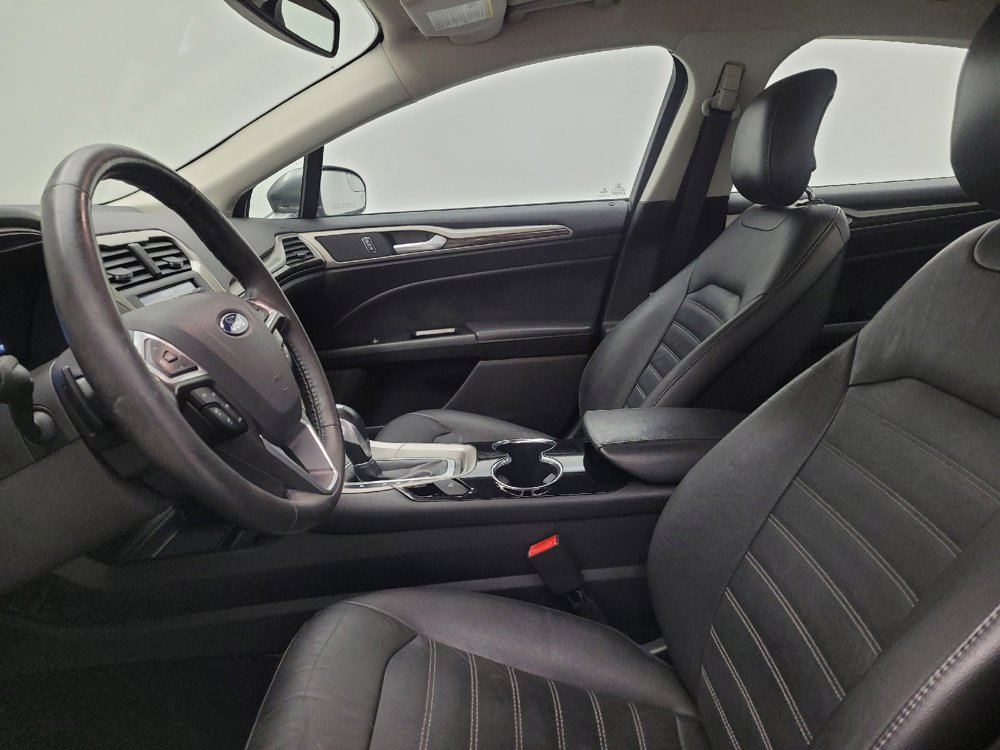 Used 2014 Ford Fusion SE w/ Equipment Group 202A FWD image 17