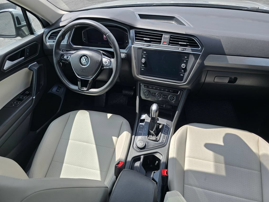 Used 2020 Volkswagen Tiguan SEL AWD/4WD image 15