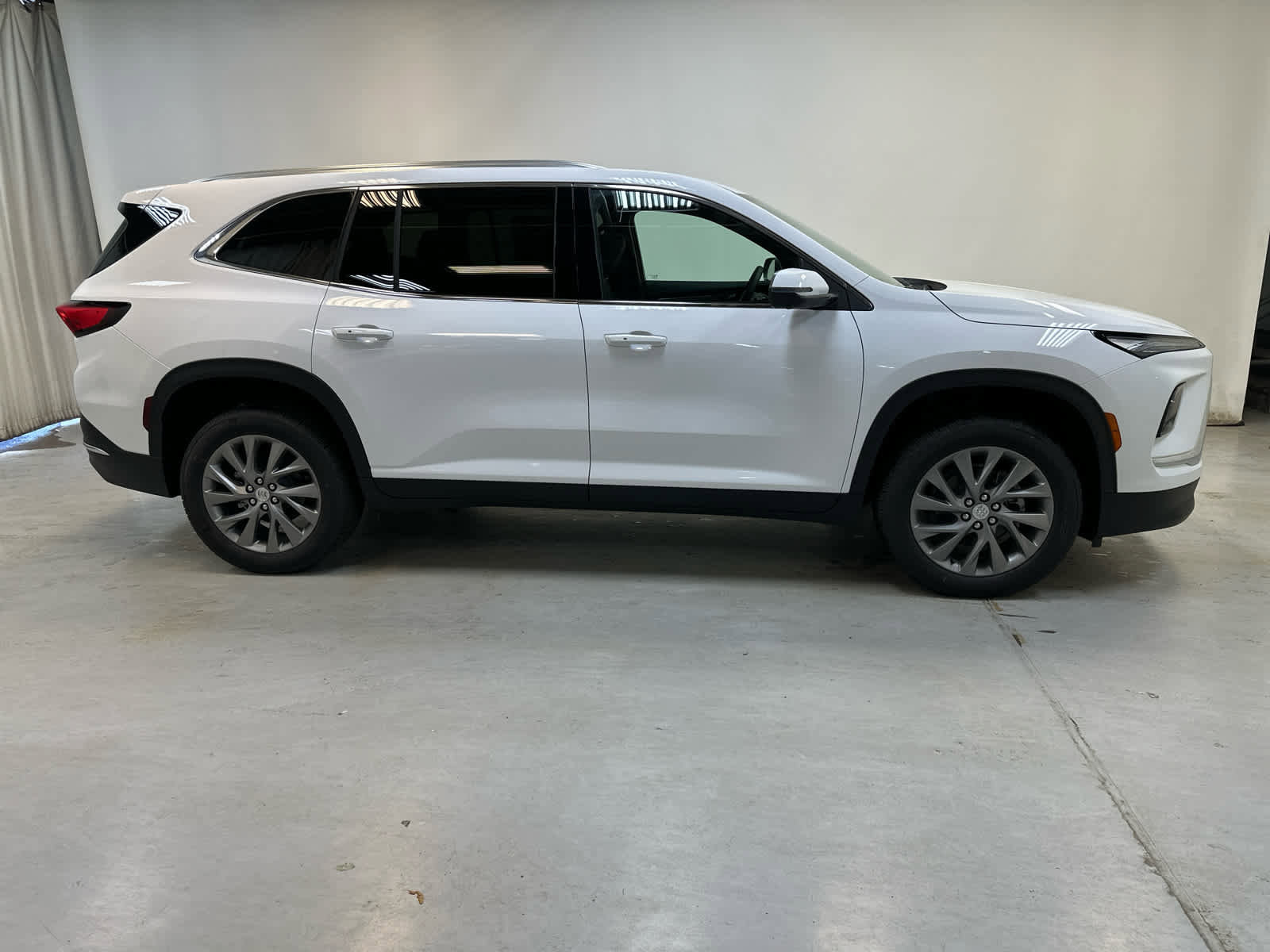 New 2026 Buick Enclave Preferred w/ Power Package image 9