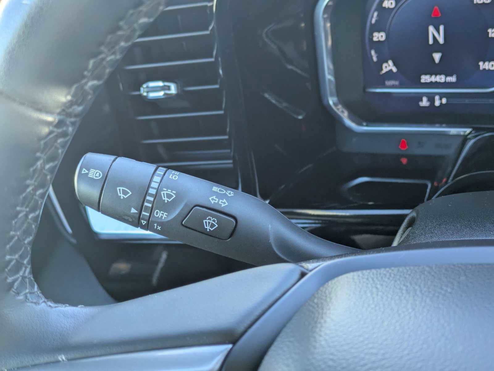 Used 2024 Chevrolet Silverado 1500 LT AWD/4WD image 26