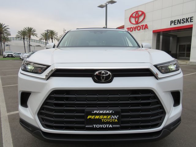 New 2026 Toyota Grand Highlander LE image 2