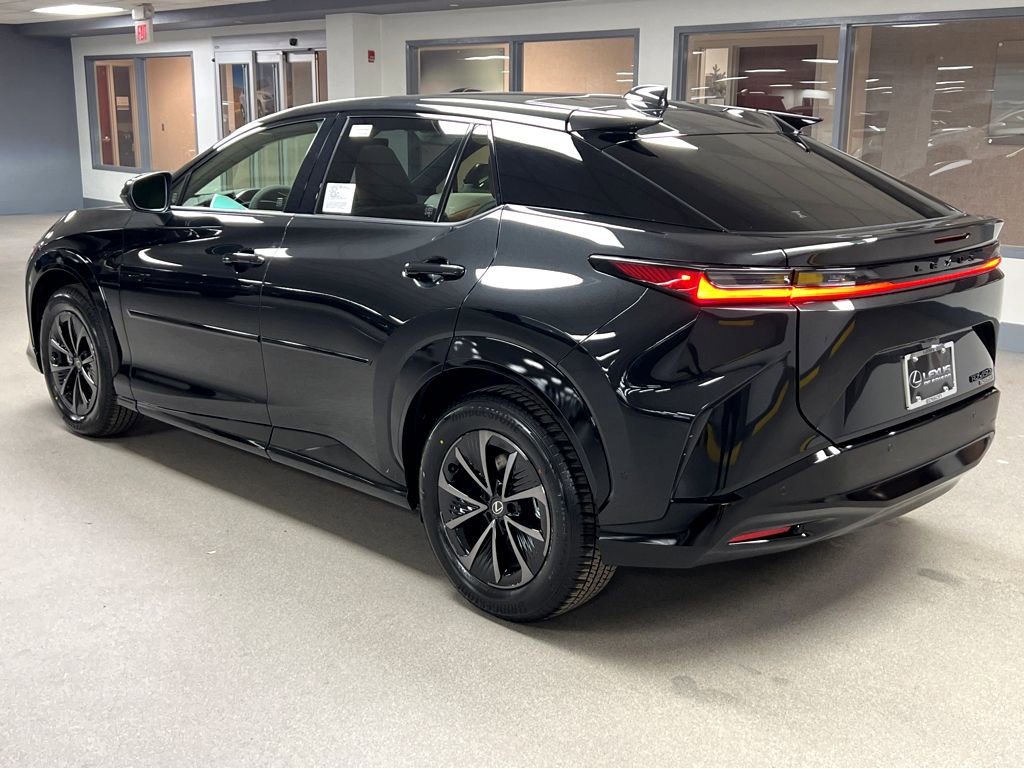 New 2026 Lexus RZ 450e AWD image 5