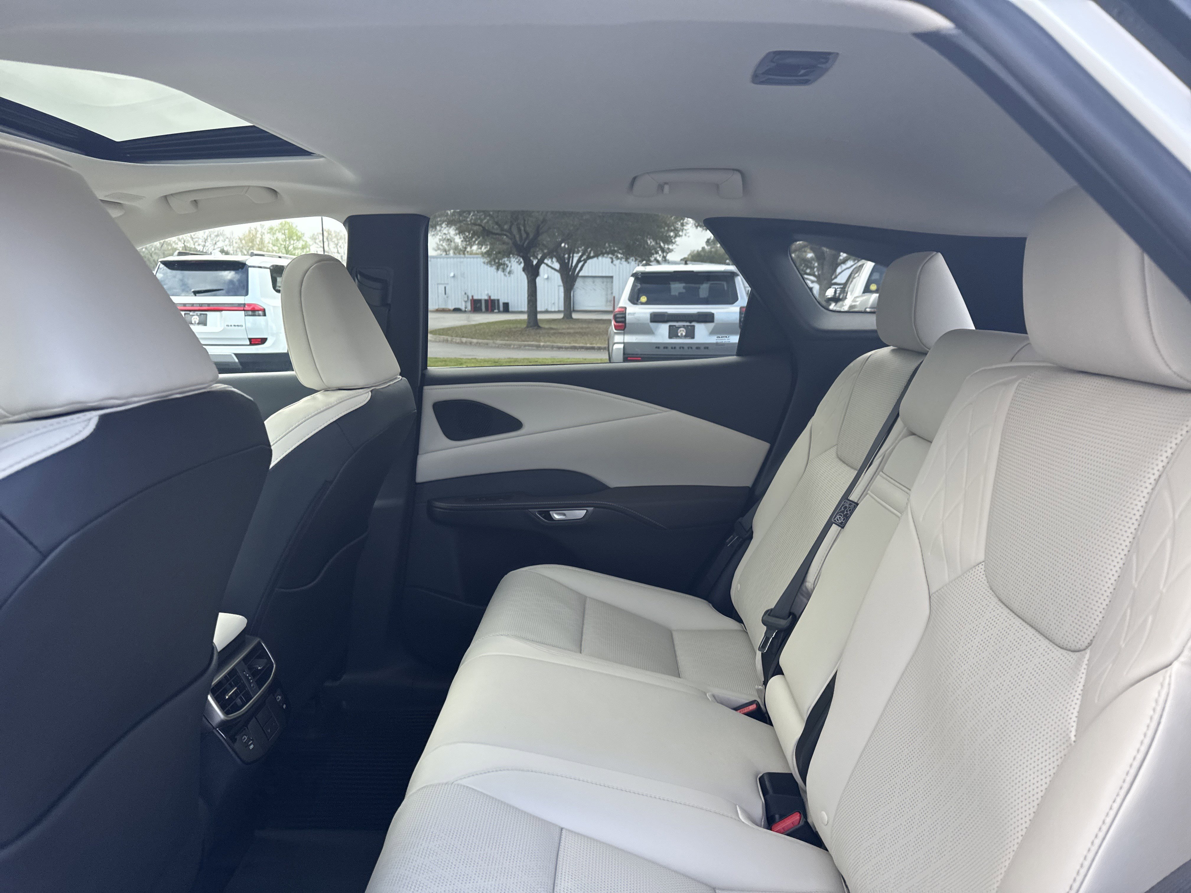 Used 2026 Lexus RX 350 Premium Plus w/ Convenience Package image 24