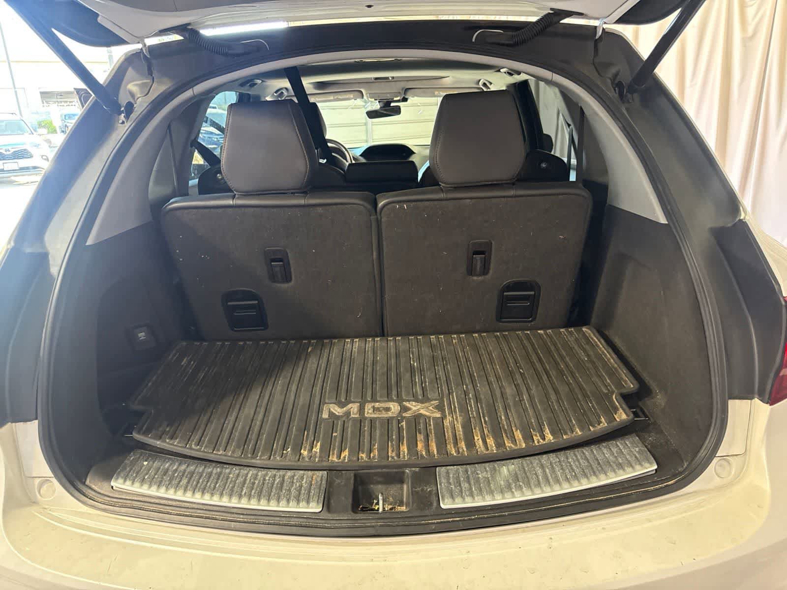 Used 2020 Acura MDX FWD image 12