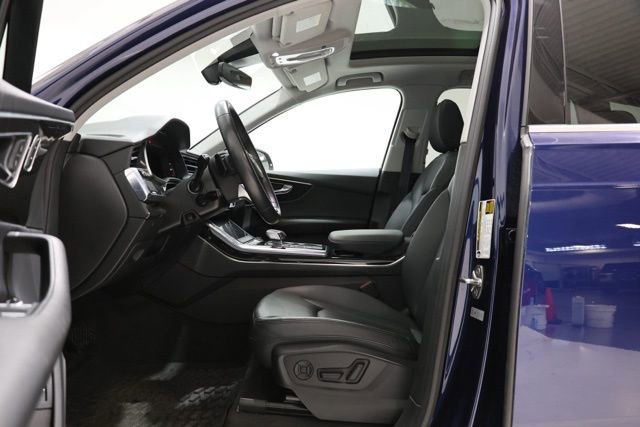 Used 2022 Audi Q7 3.0T Premium w/ Convenience Package image 18