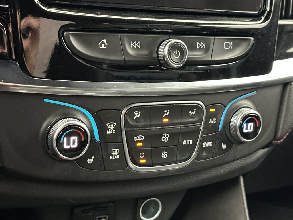 Used 2023 Chevrolet Traverse RS w/ LPO, Floor Liner Package image 21