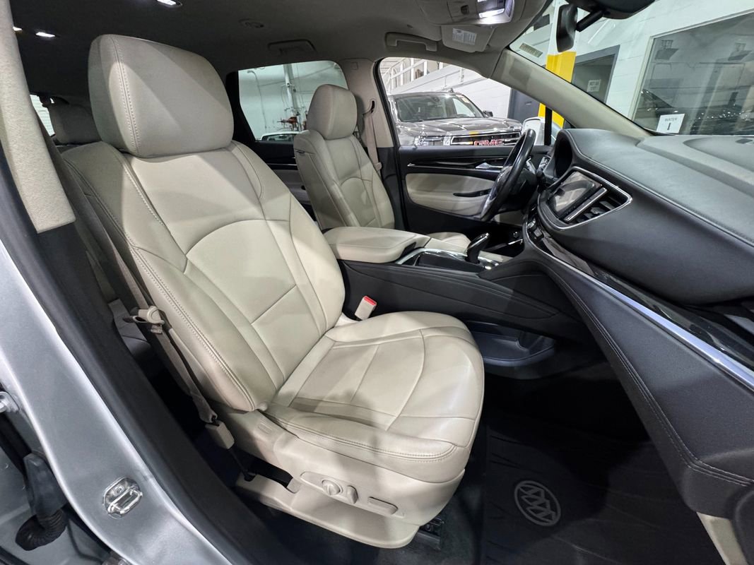 Used 2019 Buick Enclave Essence image 42