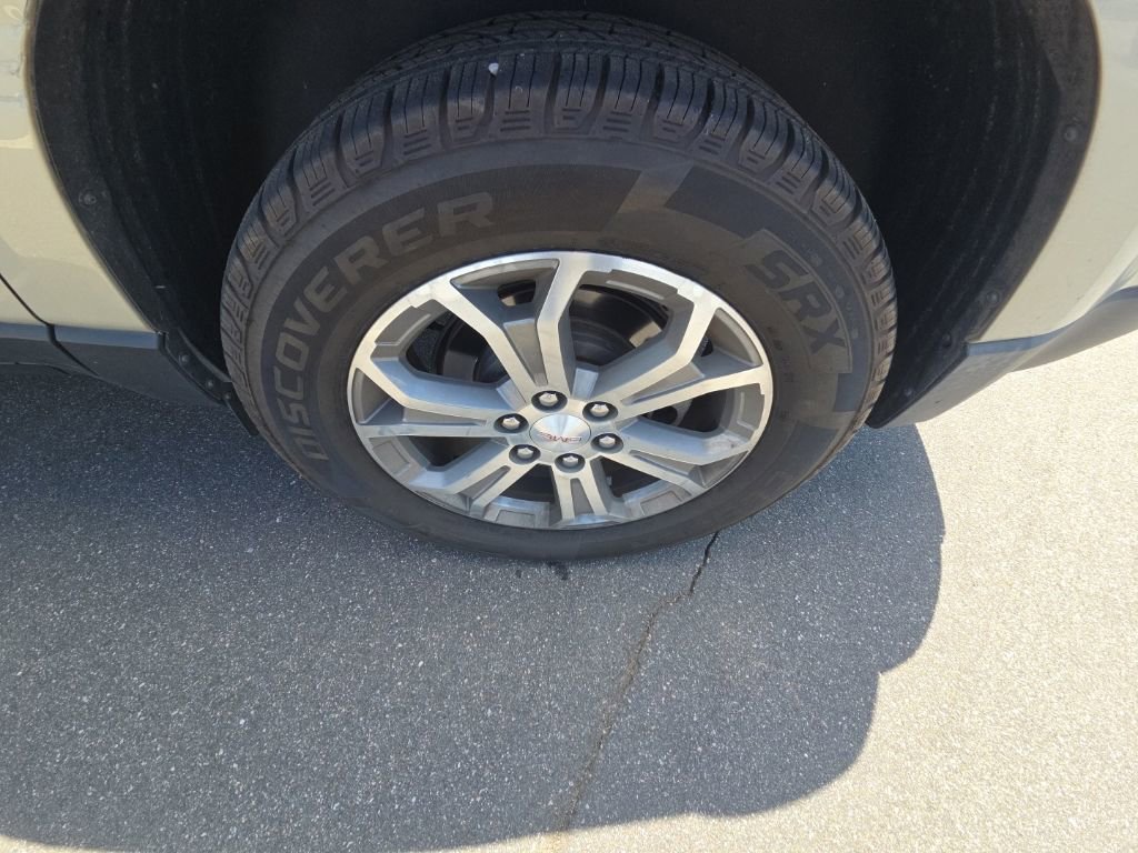 Used 2016 GMC Acadia SLT w/ Open Road Package FWD image 9