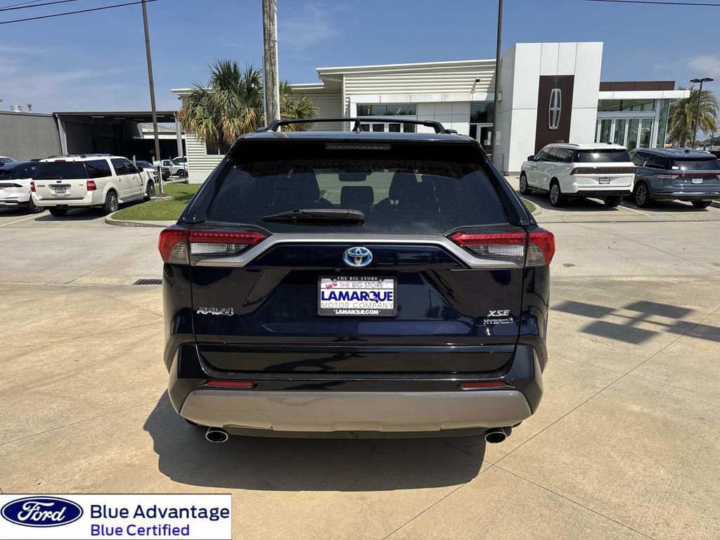 Used 2020 Toyota RAV4 XSE w/ Carpet Mat Package image 9