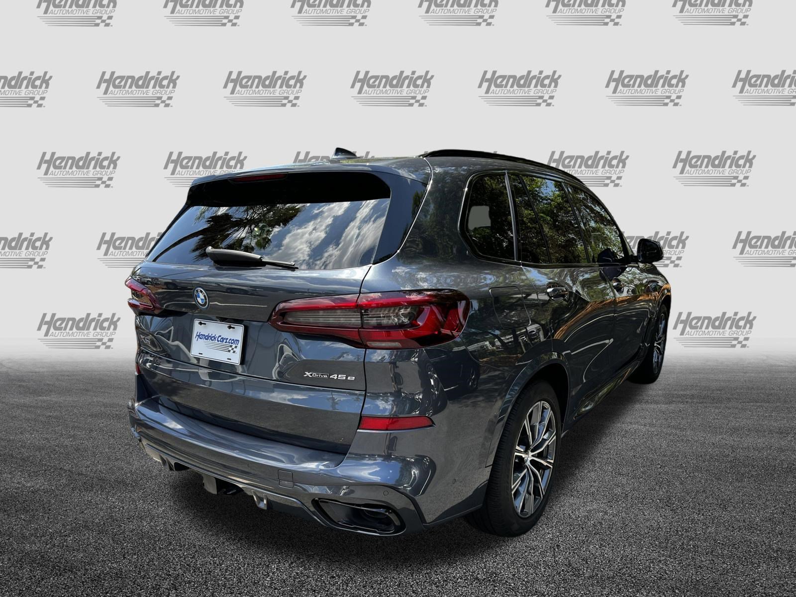 Used 2022 BMW X5 xDrive45e AWD/4WD image 9