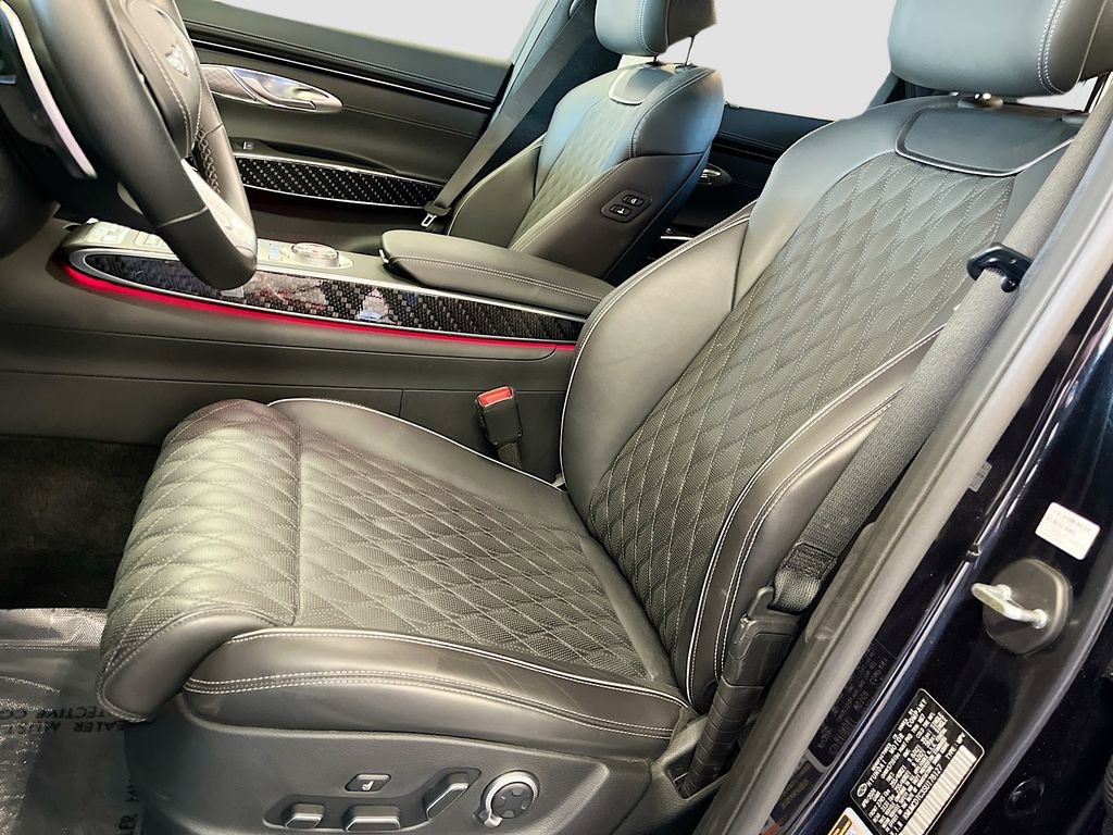 Used 2025 Genesis GV70 3.5T Sport w/ Sport Prestige Package image 18