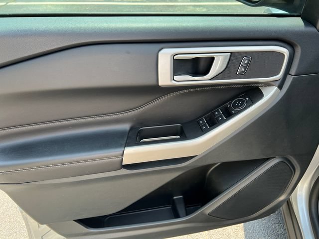 Used 2022 Ford Explorer XLT RWD image 13