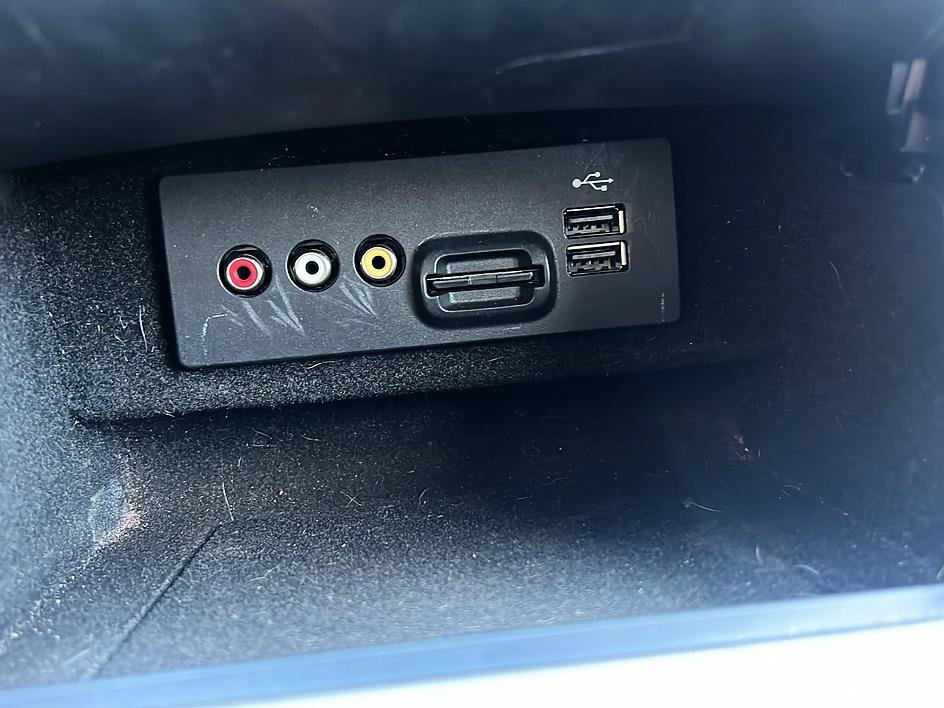 Used 2015 Lincoln MKX FWD w/ Equipment Group 102A image 31