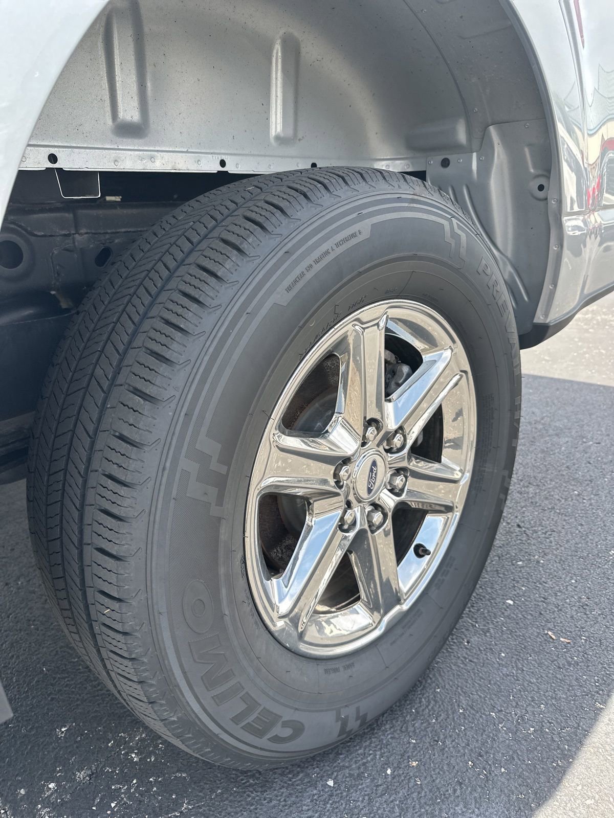 Used 2024 Ford F150 XLT w/ Equipment Group 302A MID image 5