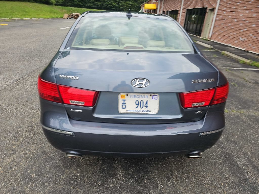 Used 2010 Hyundai Sonata Limited w/ Navigation Pkg 6 FWD image 9