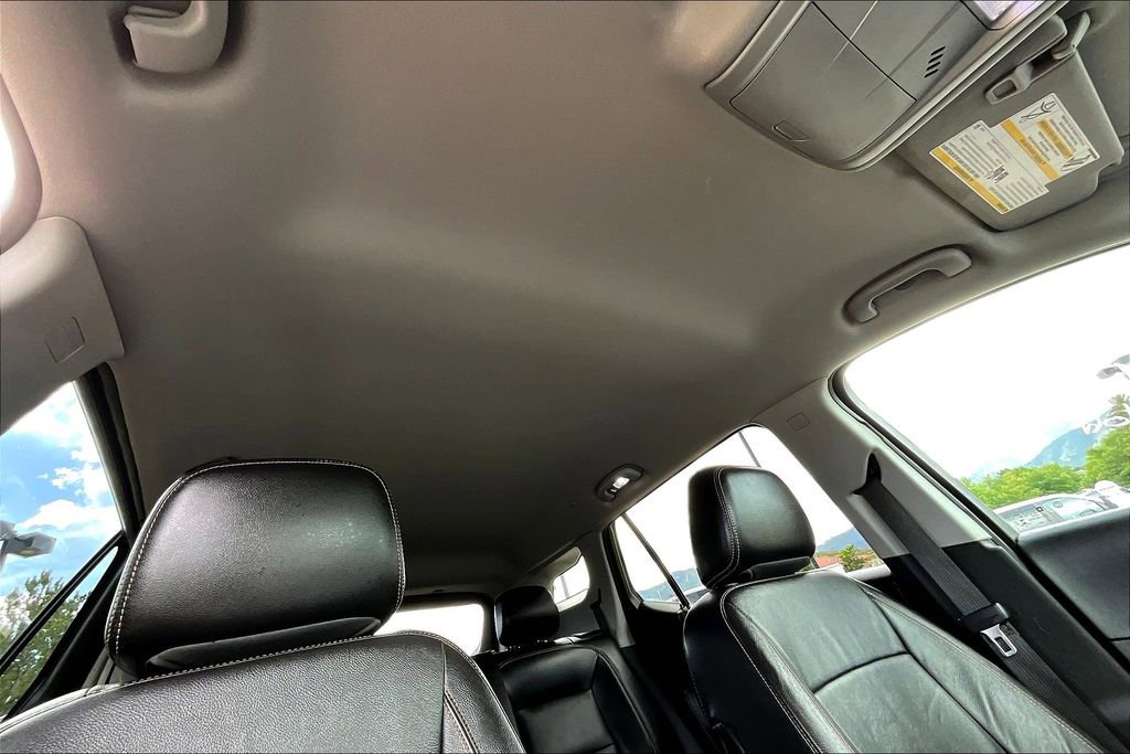 Used 2020 GMC Terrain SLT image 17