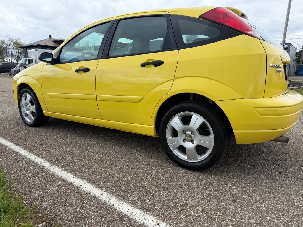 Used 2005 Ford Focus SES FWD image 7
