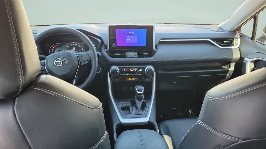 Used 2023 Toyota RAV4 XLE Premium FWD image 10