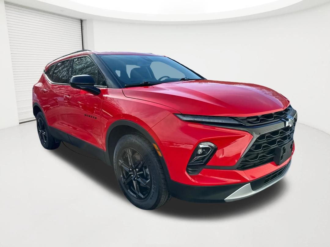Certified 2023 Chevrolet Blazer LT w/ Convenience Package image 3