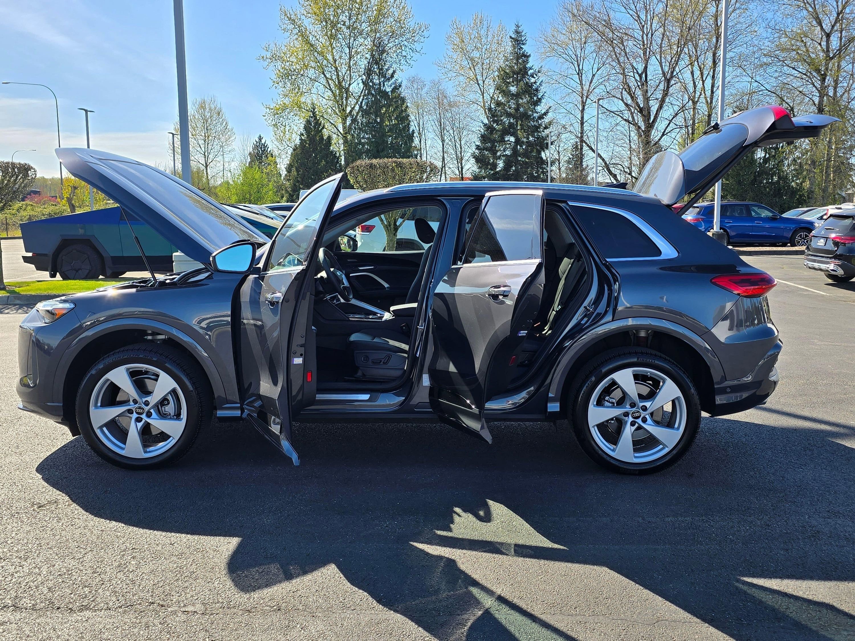 Certified 2025 Audi Q5 Premium Plus w/ Premium Plus AWD/4WD image 11