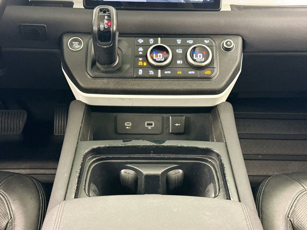 Used 2023 Land Rover Defender 110 S image 12