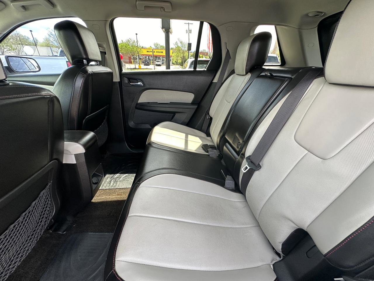 Used 2011 GMC Terrain SLT image 9