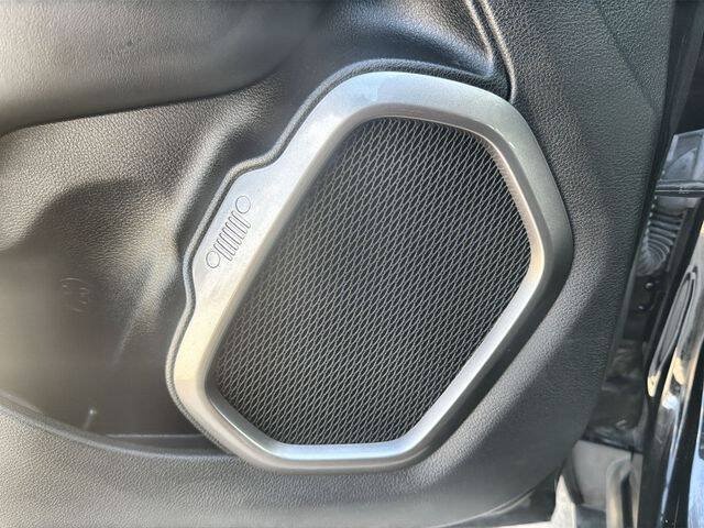 Used 2023 Jeep Renegade Latitude AWD/4WD image 22