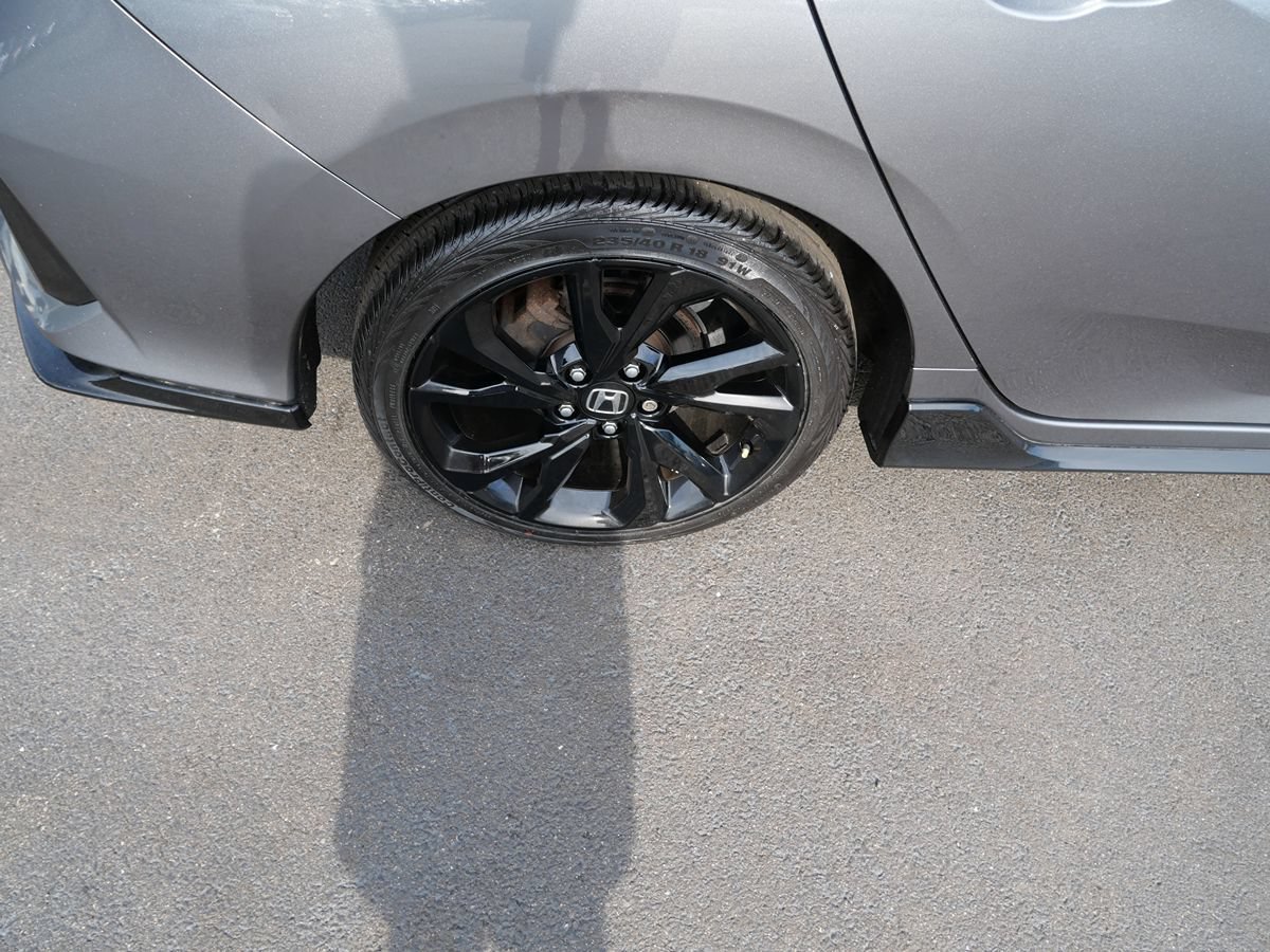 Used 2018 Honda Civic Sport image 30