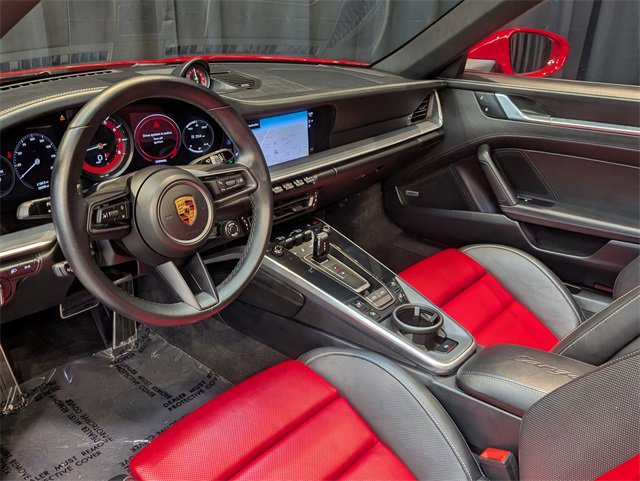 Certified 2022 Porsche 911 Targa 4S w/ Premium Package image 4