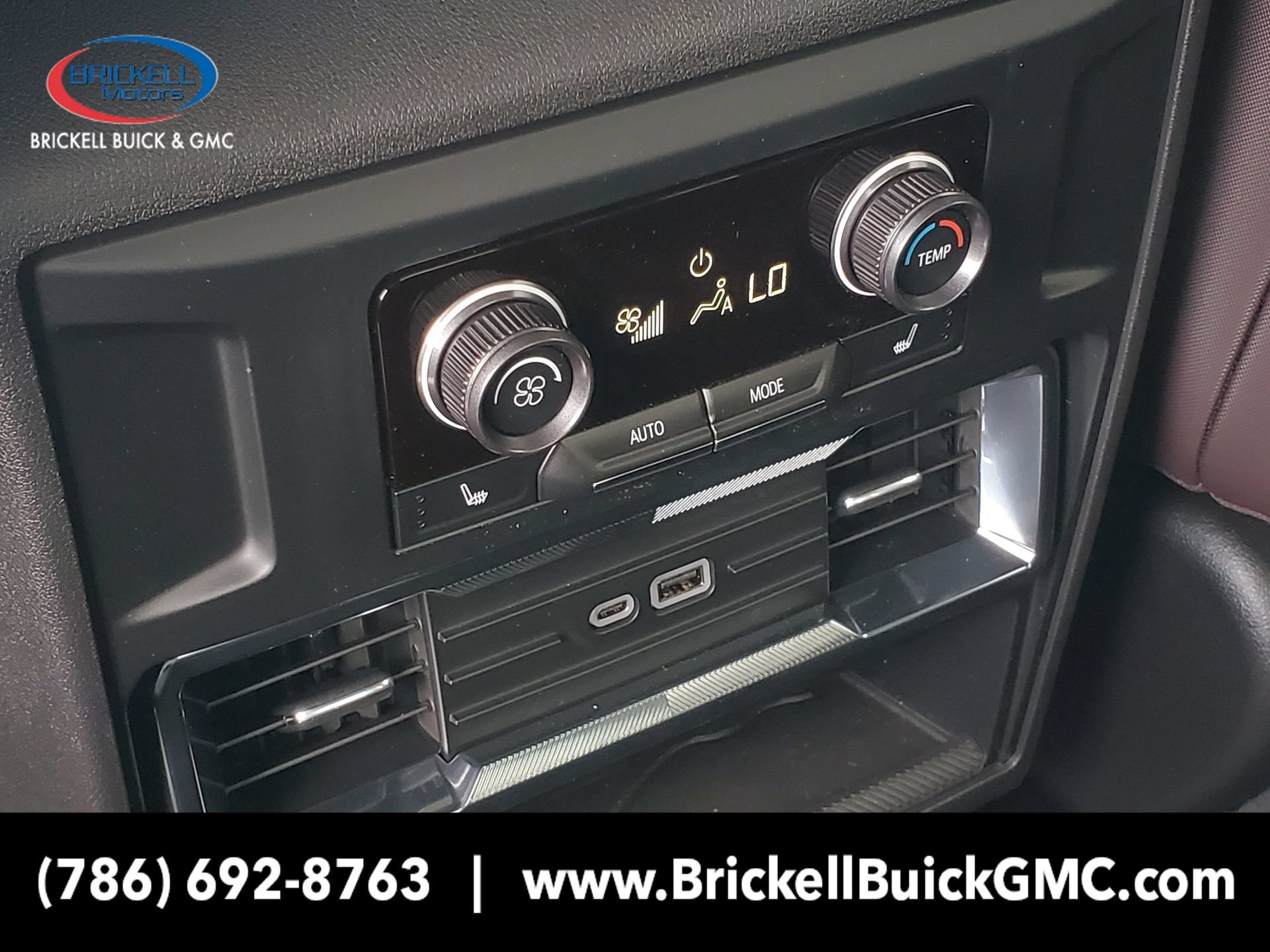 New 2026 GMC Hummer EV 4x4 Crew Cab image 12