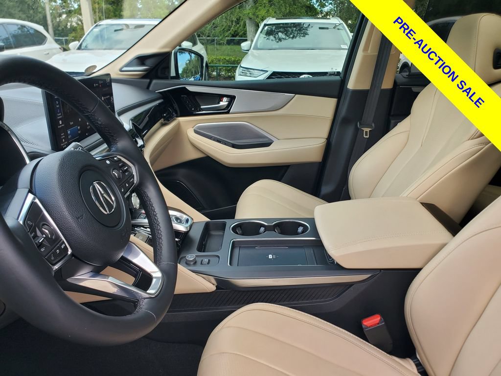 Certified 2025 Acura MDX w/ Technology Package FWD image 17