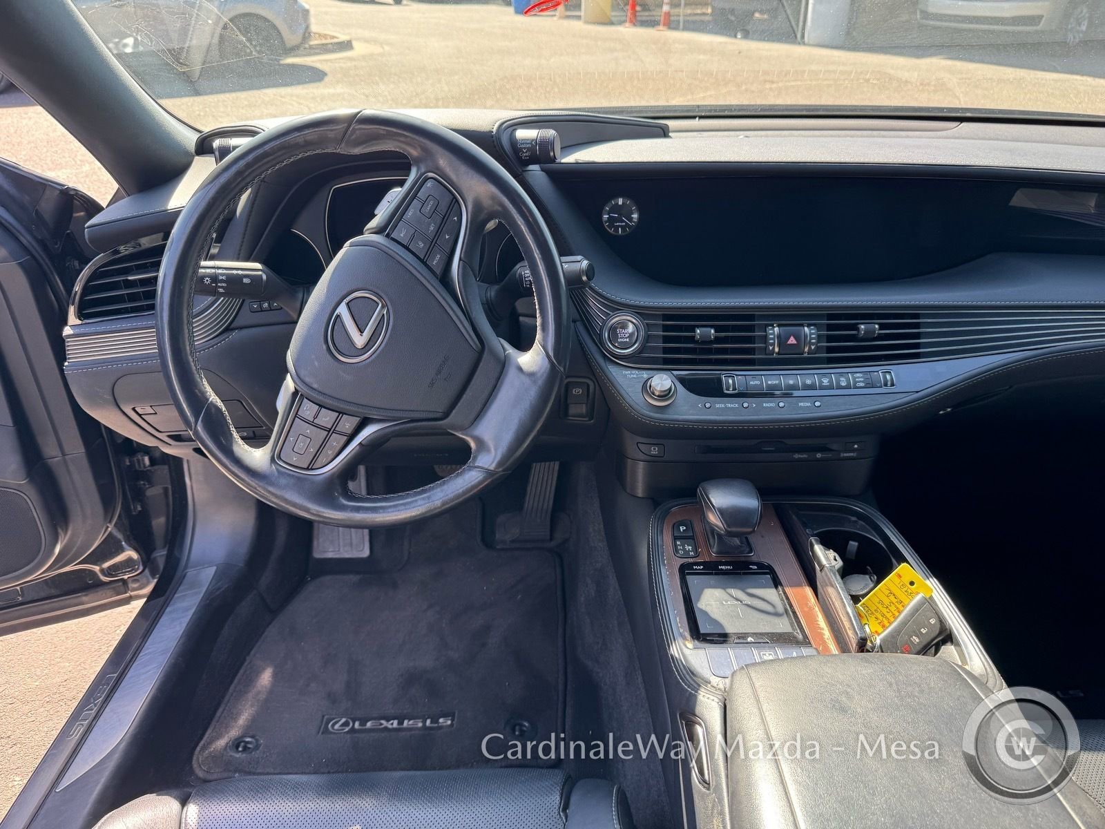 Used 2019 Lexus LS 500 w/ Accessory Package (Z1) RWD image 11
