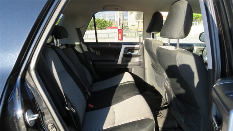 Used 2016 Toyota 4Runner SR5 RWD image 15