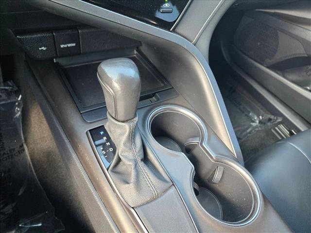 Used 2021 Toyota Camry SE image 11