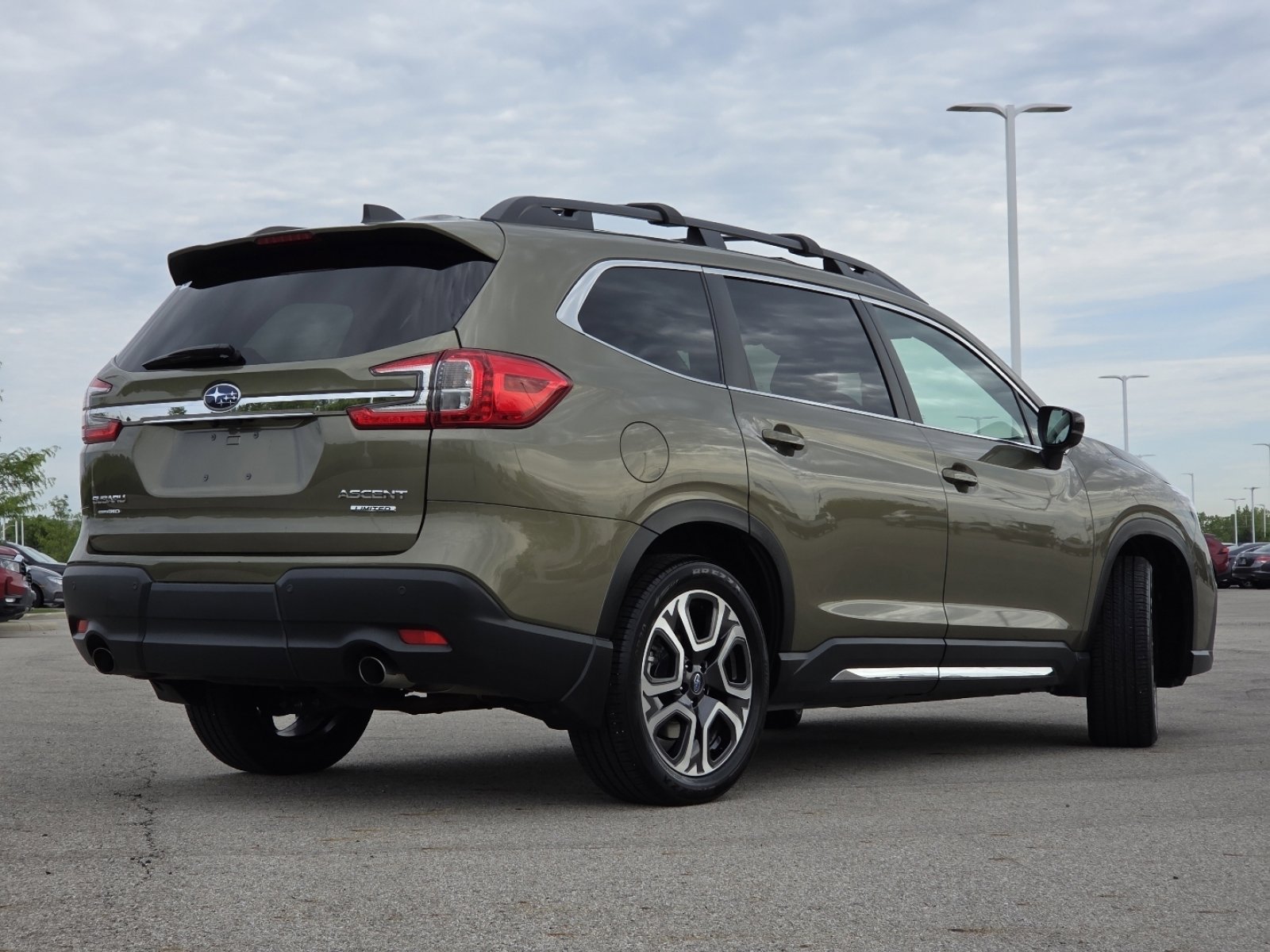 Used 2024 Subaru Ascent Limited w/ Technology Package AWD/4WD image 19