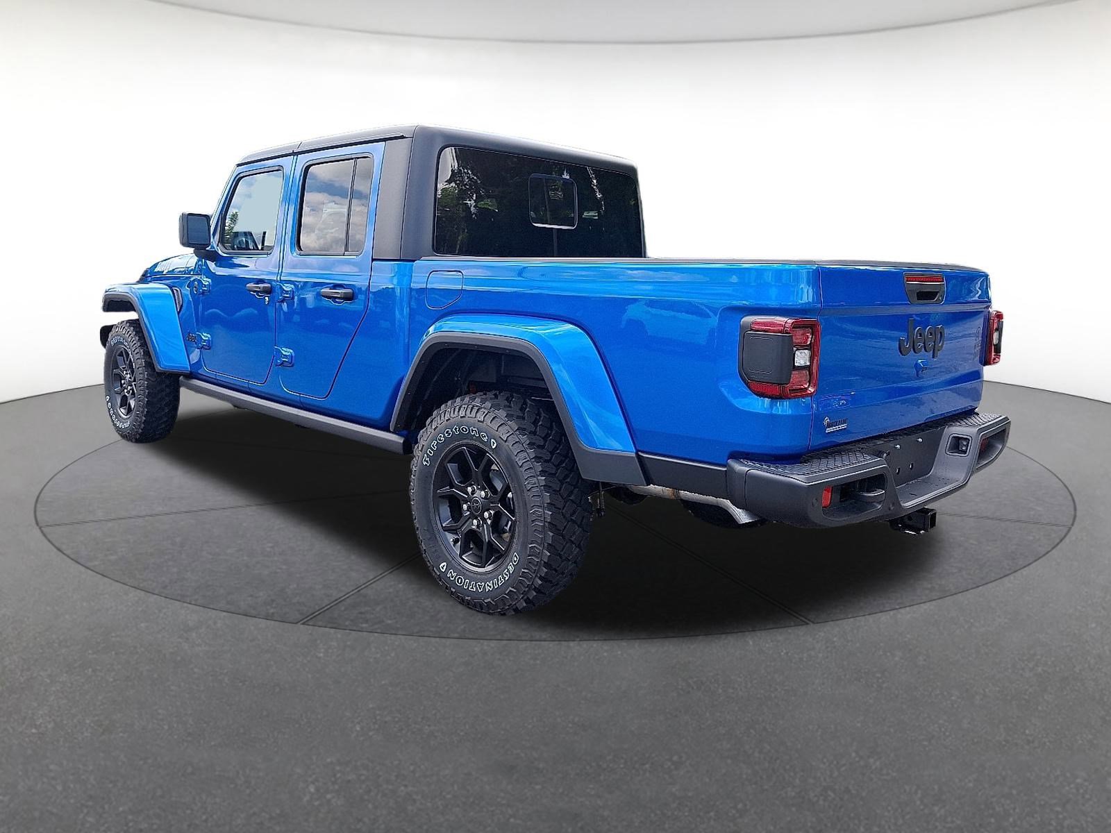 New 2025 Jeep Gladiator Willys image 3