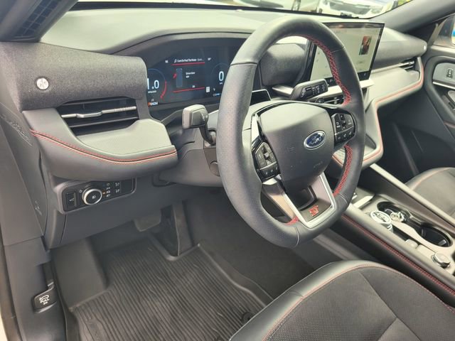 Certified 2025 Ford Explorer ST AWD/4WD image 9