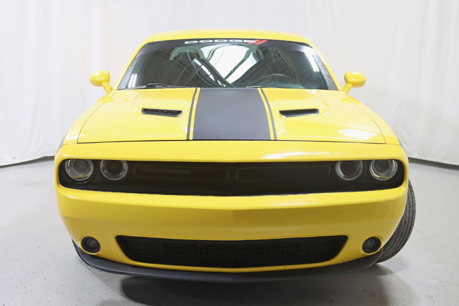 Used 2018 Dodge Challenger SXT Plus image 8