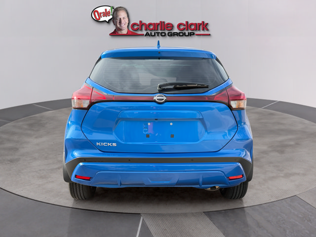 Certified 2025 Nissan Kicks Play S FWD image 5