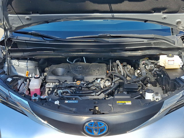 Certified 2025 Toyota Sienna XLE FWD image 27