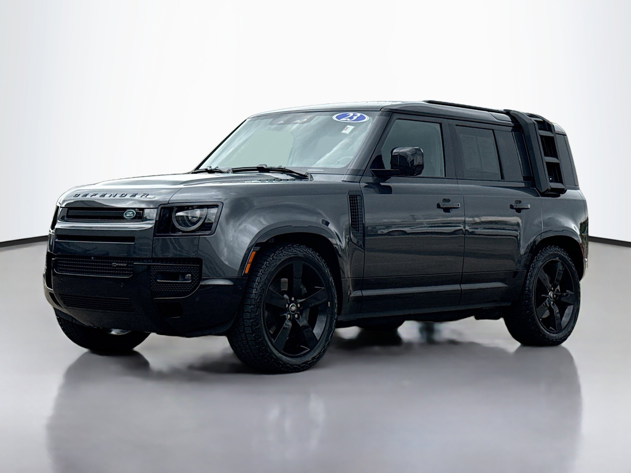 Used 2023 Land Rover Defender 110 X-Dynamic SE AWD/4WD image 12