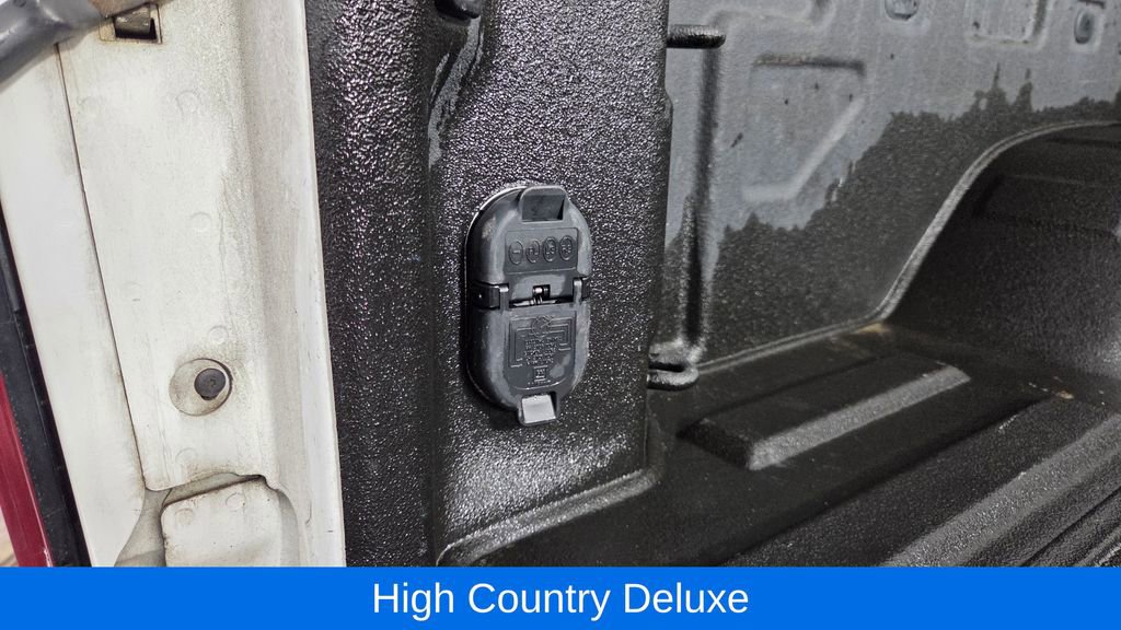 Used 2020 Chevrolet Silverado 2500 High Country w/ Z71 Off-Road Package AWD/4WD image 11