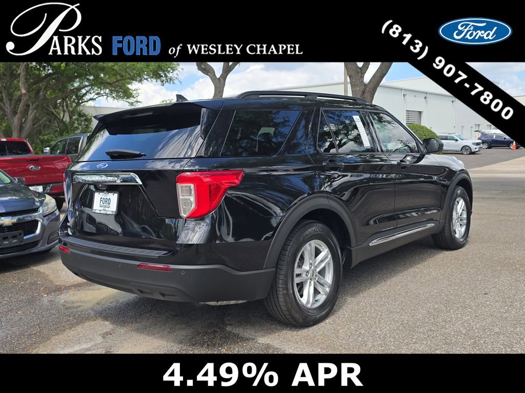 Certified 2024 Ford Explorer XLT RWD image 4