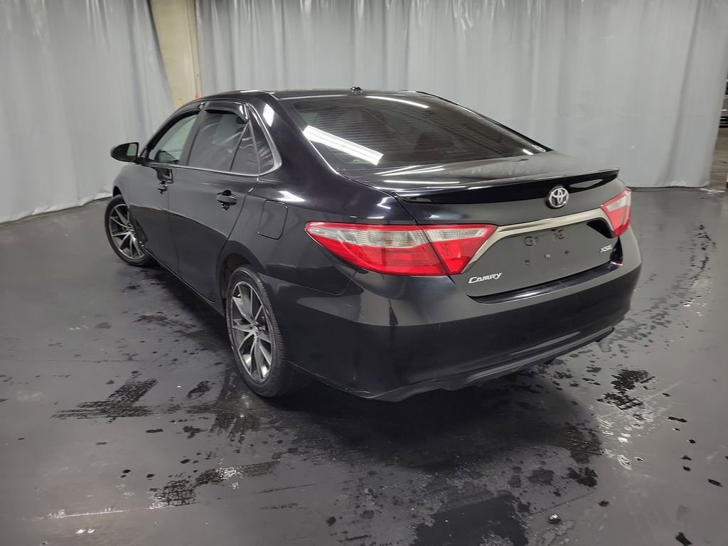 Used 2016 Toyota Camry XSE w/ Moonroof Package image 6