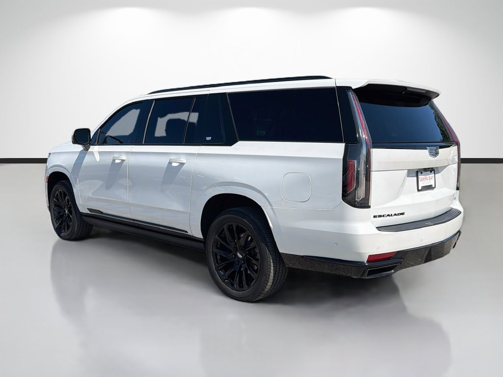 Used 2023 Cadillac Escalade ESV Sport Platinum w/ LPO, ONYX Package AWD/4WD image 5