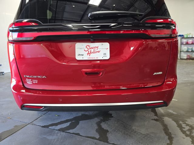 New 2027 Chrysler Pacifica Select AWD/4WD image 16